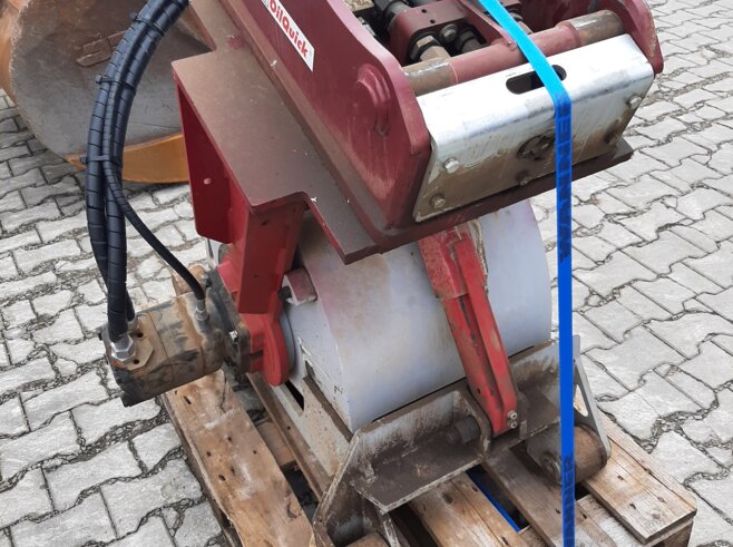 Rockwheel Anbaufräse / Flächenfräse RR400
