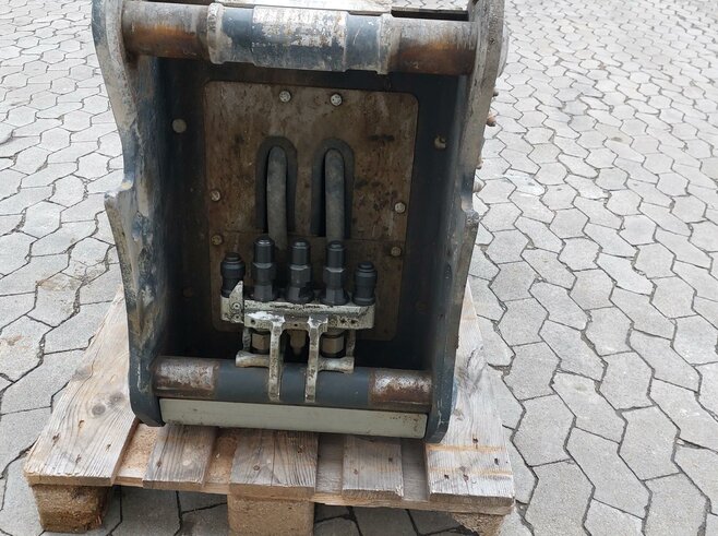Rockwheel Anbaufräse D15