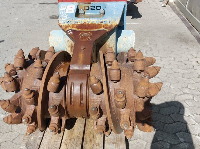 Rockwheel Anbaufräse D20