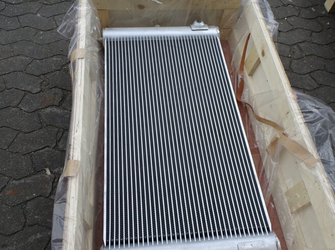 Hitachi Ölkühler für ZW250-5B