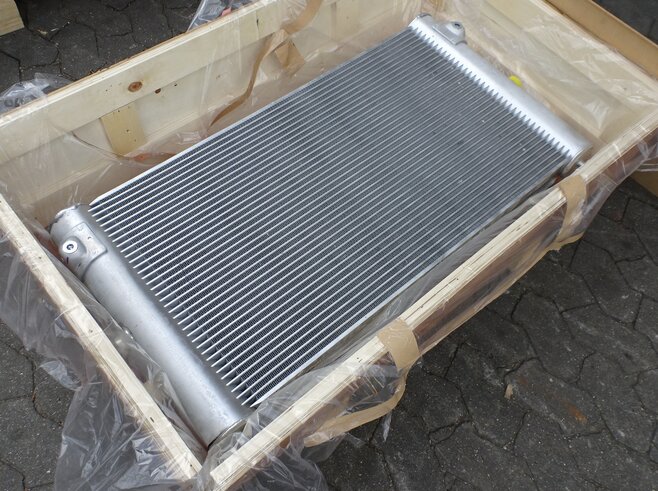 Hitachi Ölkühler für ZW250-5B