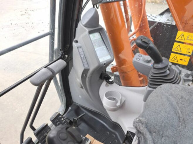 Hitachi ZX135US-6 Teledipper