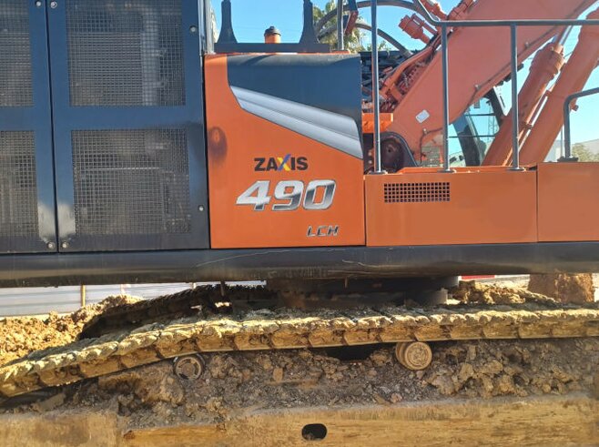 Hitachi ZX490LCH-7