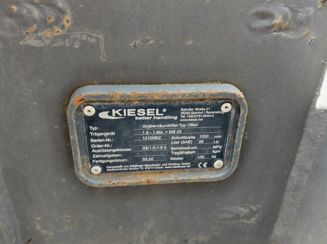 Rädlinger Grabenräumlöffel schwenkbar 1000mm