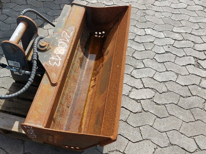 Rädlinger Grabenräumlöffel schwenkbar 1000mm