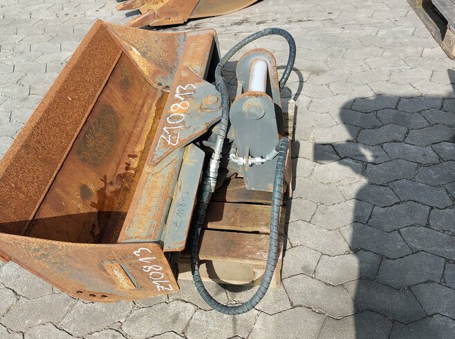 Rädlinger Grabenräumlöffel schwenkbar 1000mm