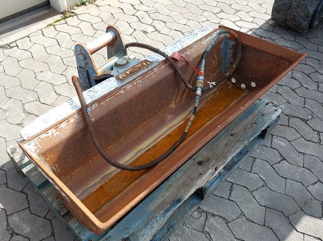 Lehnhoff Grabenräumlöffel schwenkbar 1200mm