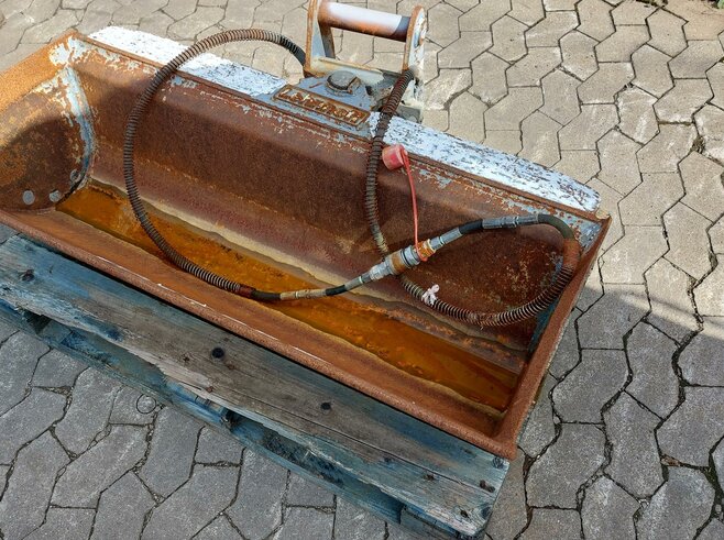Lehnhoff Grabenräumlöffel schwenkbar 1200mm