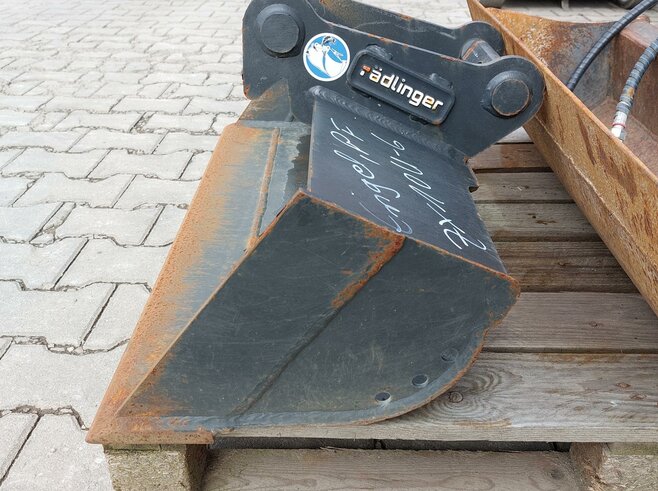 Rädlinger Grabenräumlöffel starr KGL01S-800