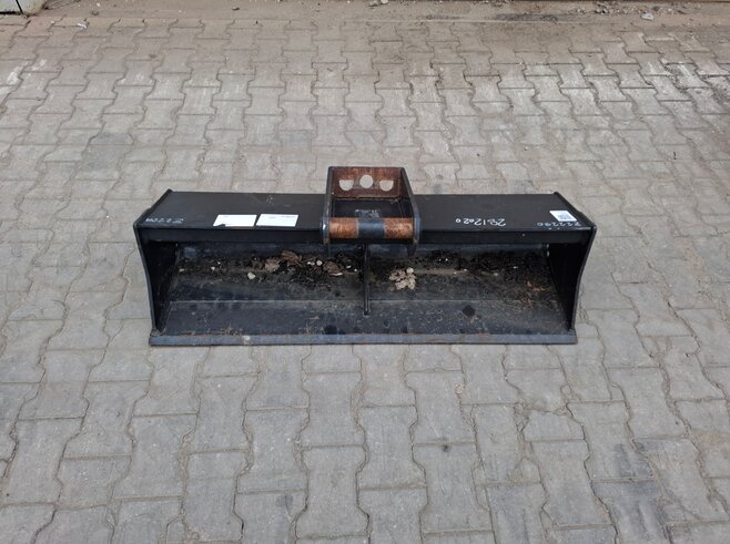 Bobcat Grabenräumlöffel starr 1200mm