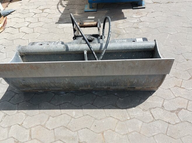 Henle Grabenräumlöffel schwenkbar 1200mm