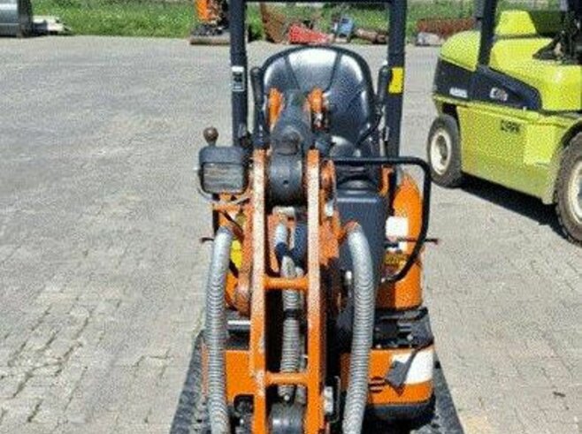 Hitachi ZX10U-6