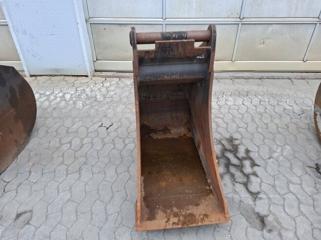 Henle Tieflöffel 600mm