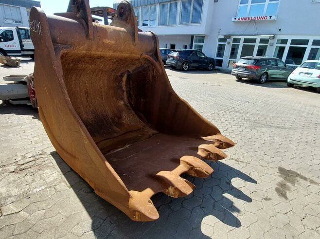 Tieflöffel 1500 mm ZX470