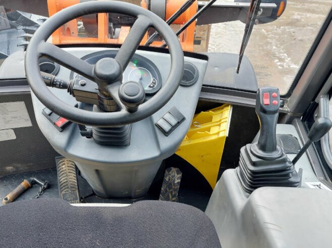 Hitachi ZW75-6