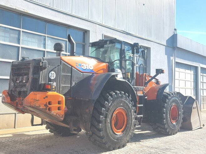 Hitachi ZW310-6