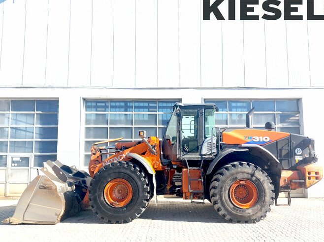 Hitachi ZW310-6