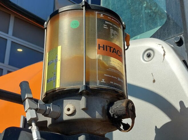 Hitachi ZW310-6