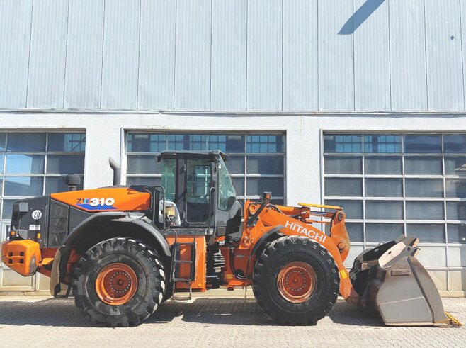 Hitachi ZW310-6