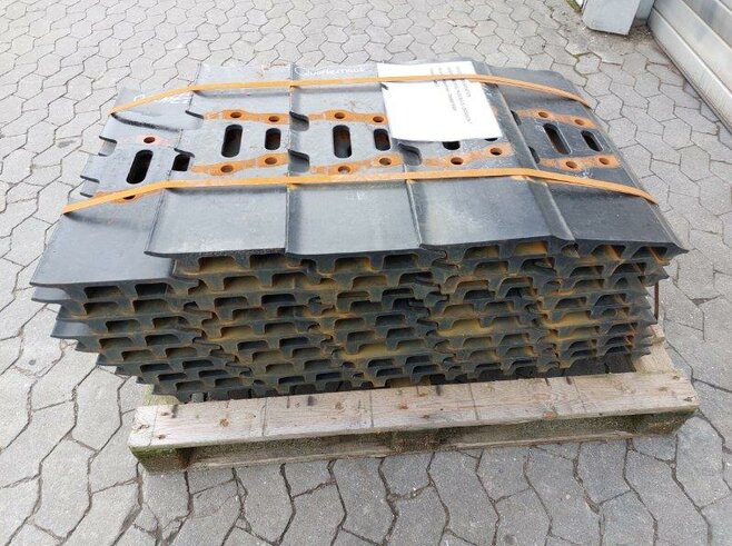 Hitachi Bodenplatten 600mm Dreisteg