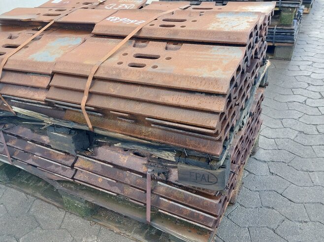 Hitachi Bodenplatten 600mm Dreisteg,