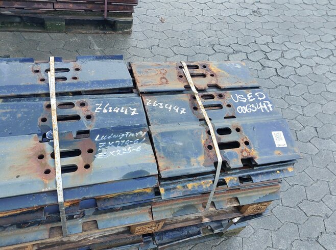 Hitachi Bodenplatten 600mm Dreisteg