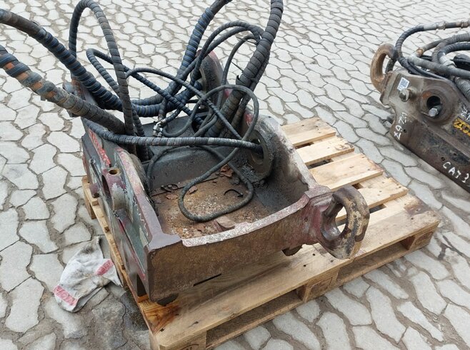 OilQuick Vollhydraulischer Schnellwechsler OQ70-55