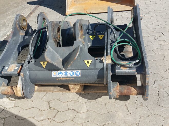 Hitachi Schnellwechsler Volvo L150-180
