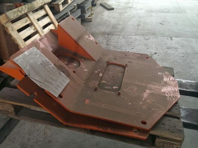 Hitachi Unterfahrschutz