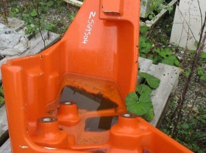 Hitachi Gegengewicht