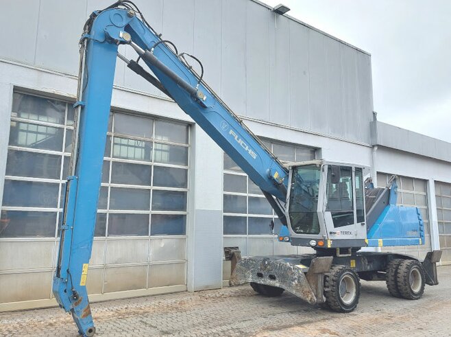 Fuchs MHL335 E