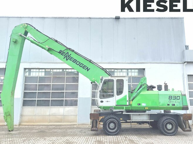 Sennebogen 830