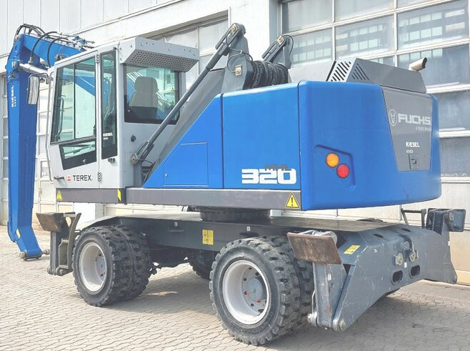 Fuchs MHL320 F