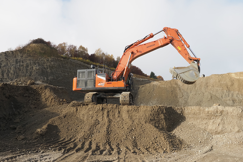 Hitachi  Duża koparka gąsienicowa Hitachi ZX490-7 