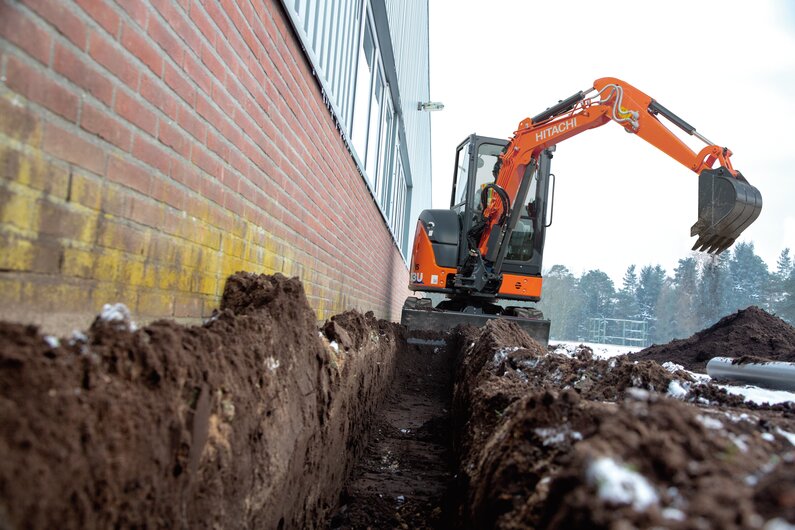 Hitachi  Mini koparka gąsienicowa Hitachi ZX33U-6 