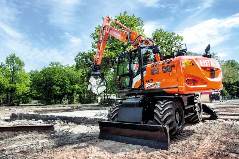 Hitachi  ZX180W-7