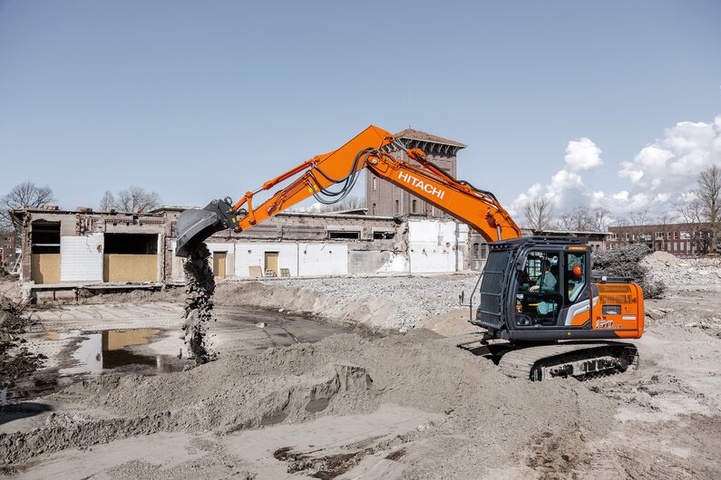 Hitachi  ZX130-7B